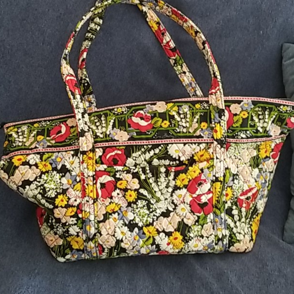 VERA BRADLEY POPPY MEADOWS